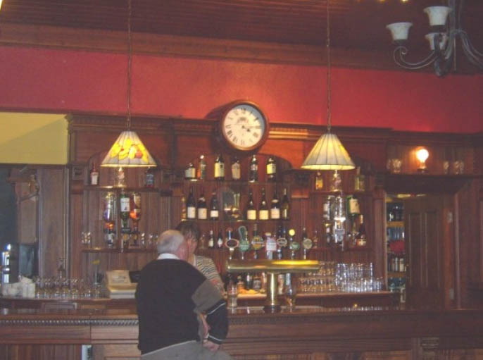 Bars & restaurants